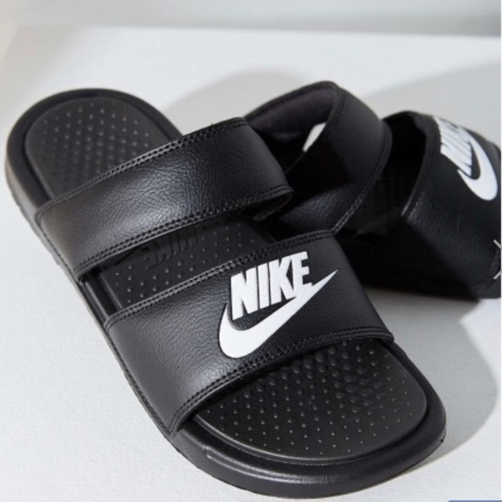Nike Benassi Duo Ultra Slides